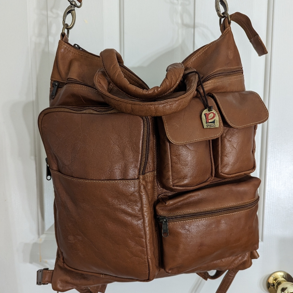 Piel Convertible Backpack/Shoulder Carry All Bag Extra Large Saddle Brown